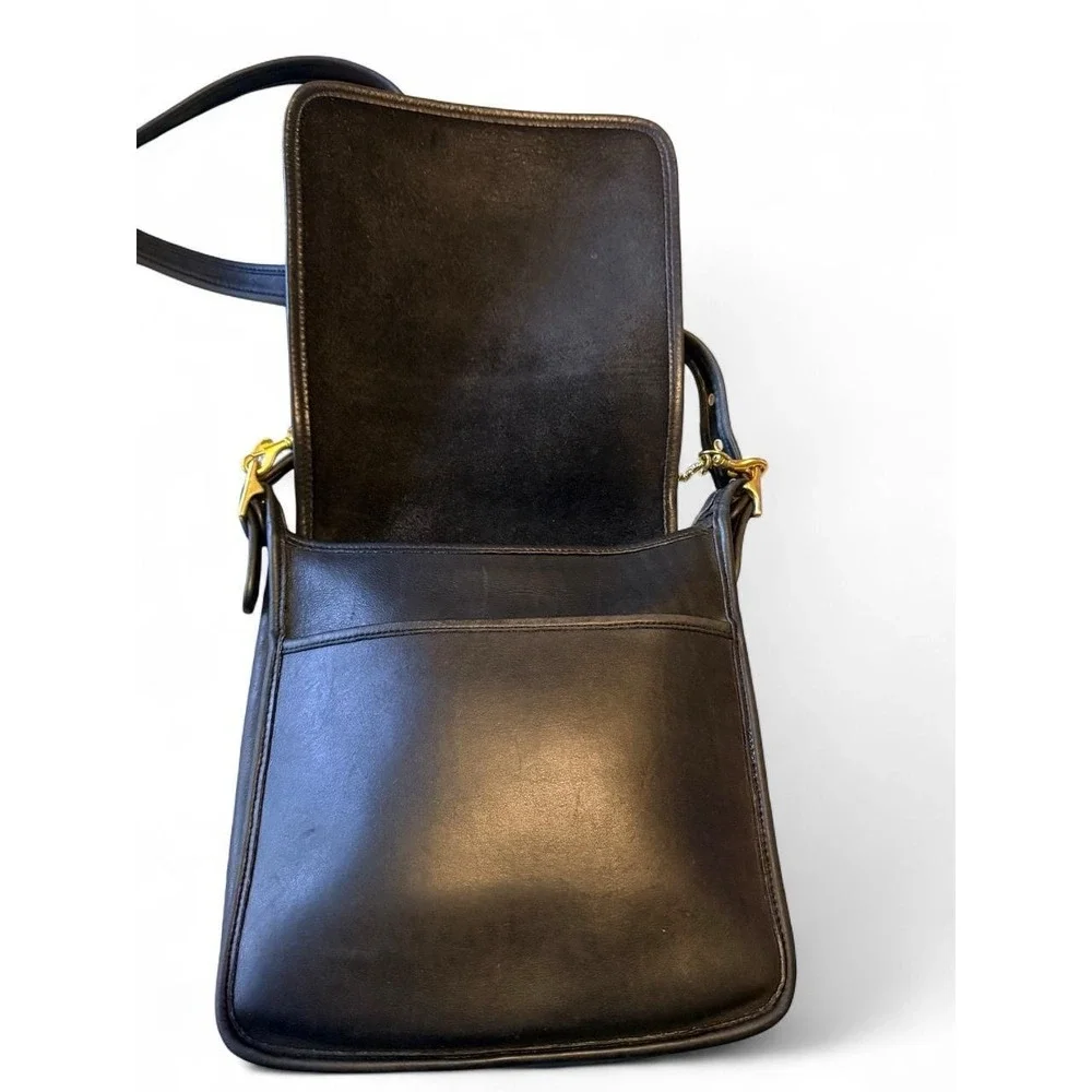 Vintage Coach JOD-9144 Legacy leather crossbody/messenger bag